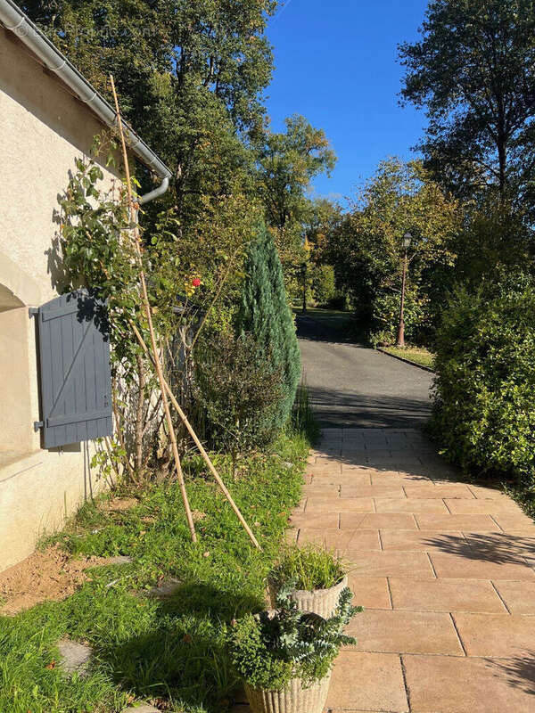 Maison à PARCAY-MESLAY