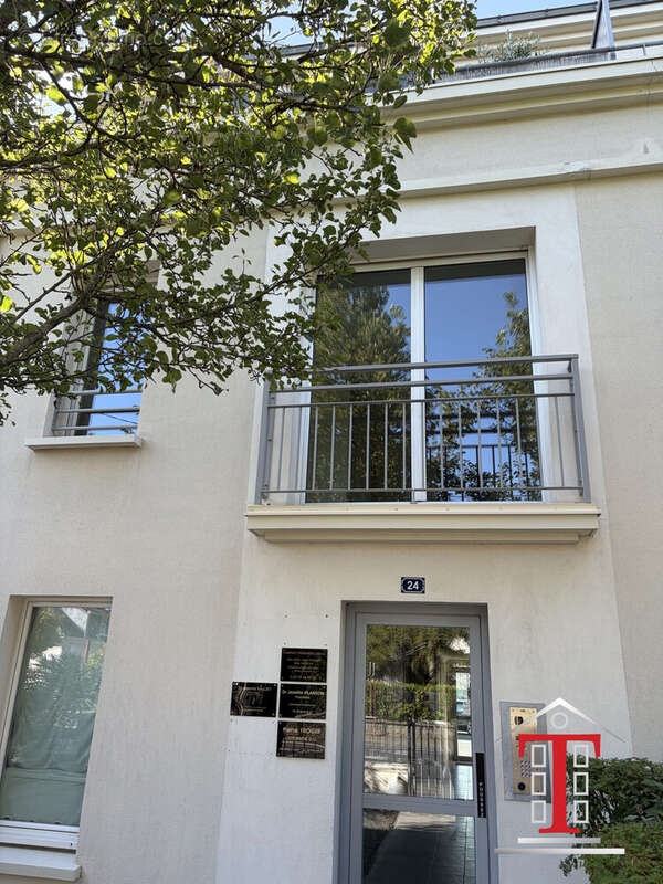 Appartement 27 m² à Les Ponts-De-Ce  - photo 7