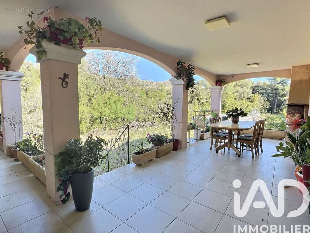 Photo 3 - Maison à LA CADIERE-D'AZUR