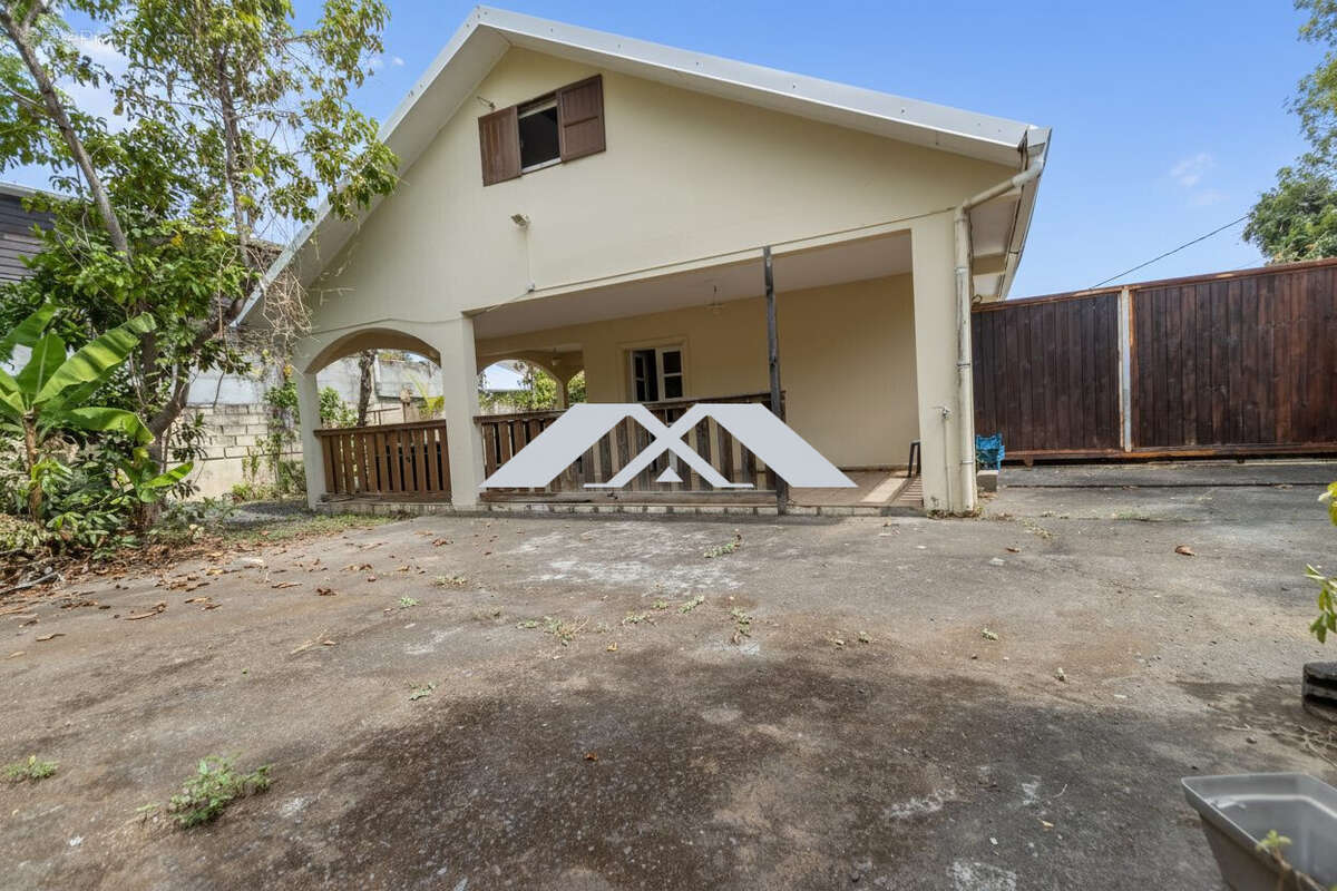 Maison à SAINT-JOSEPH