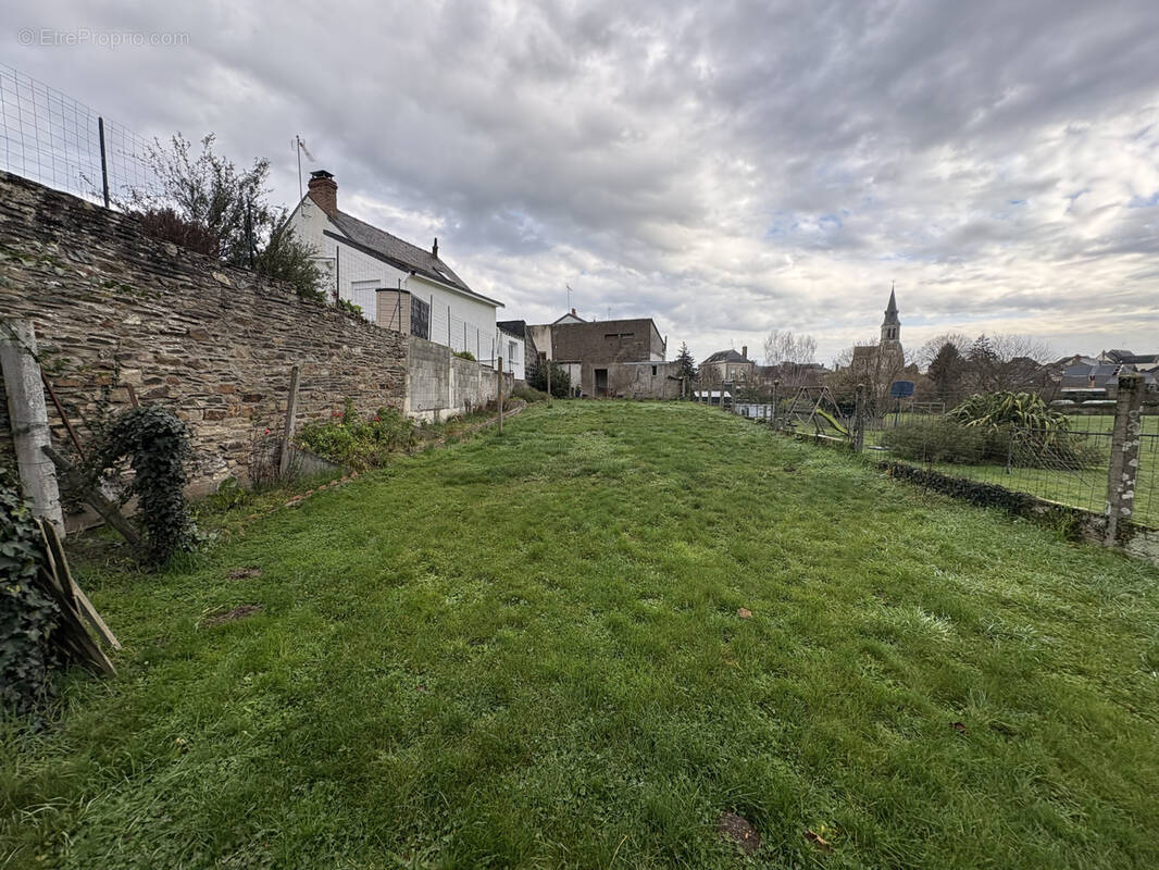 Terrain à LA MEIGNANNE