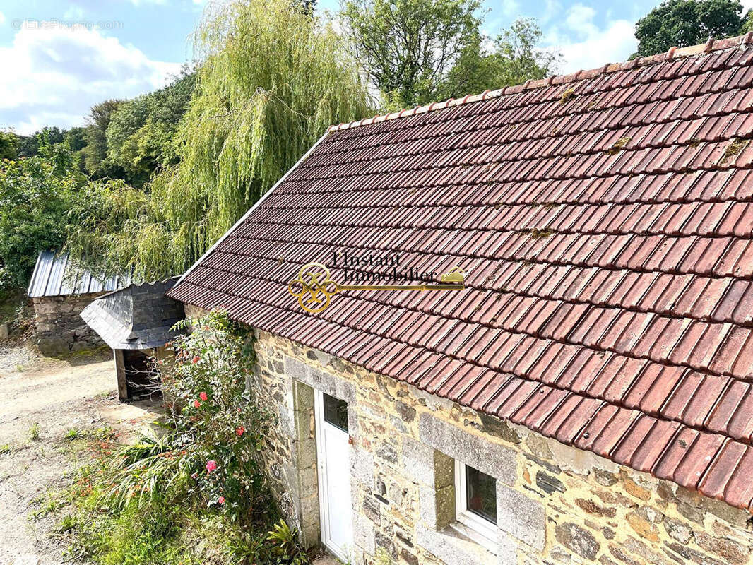 Maison à PLOUEGAT-GUERAND