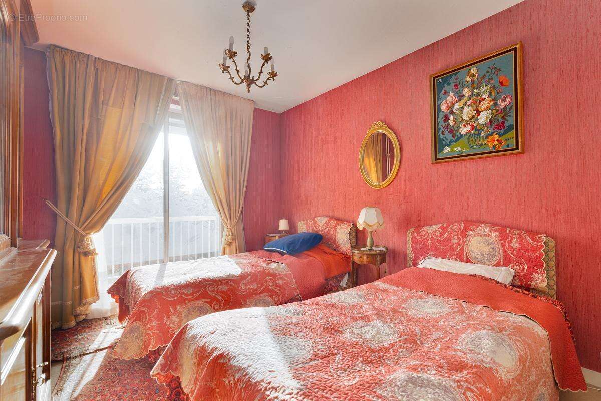 Appartement à EPINAY-SUR-SEINE