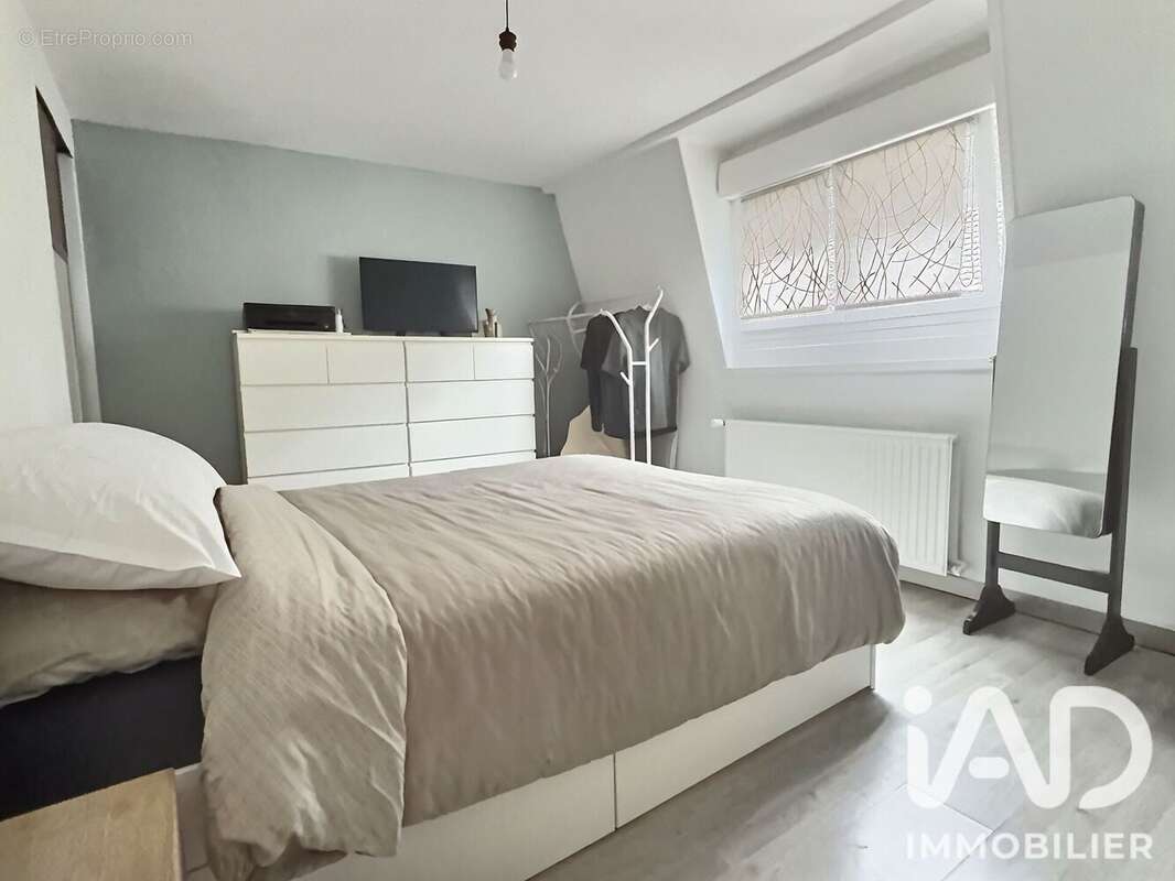 Maison 86 m² à Wattrelos  - photo 6