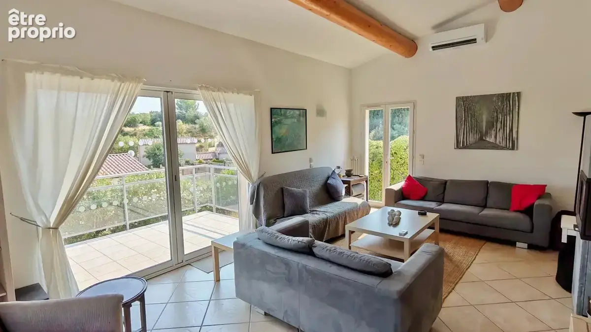 Villa de caractère avec piscine à débordement, vue dégagée et appartement indépendant - photo 10