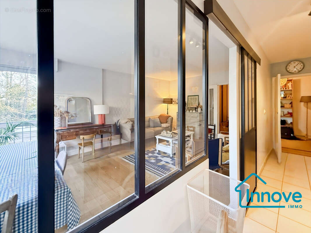 Appartement à VERSAILLES