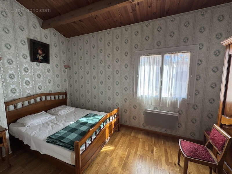 Maison à LES MATHES