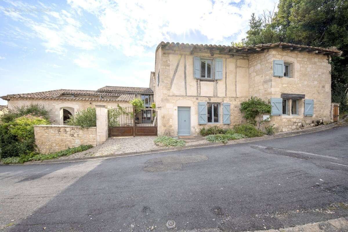 Maison de village d'exception, avec piscine à 5 min. de Cahuzac-sur-Vère - photo 2