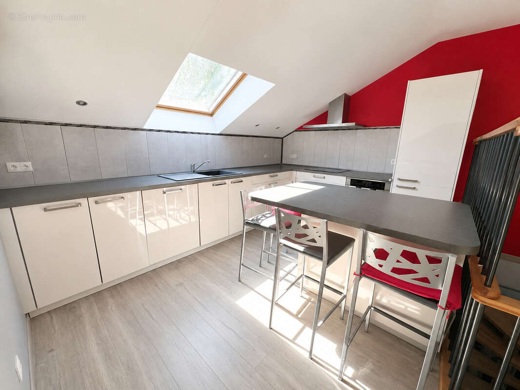 SARRALBE - Immeuble à gros potentiel de cashflow ! 6P + garage - photo 7