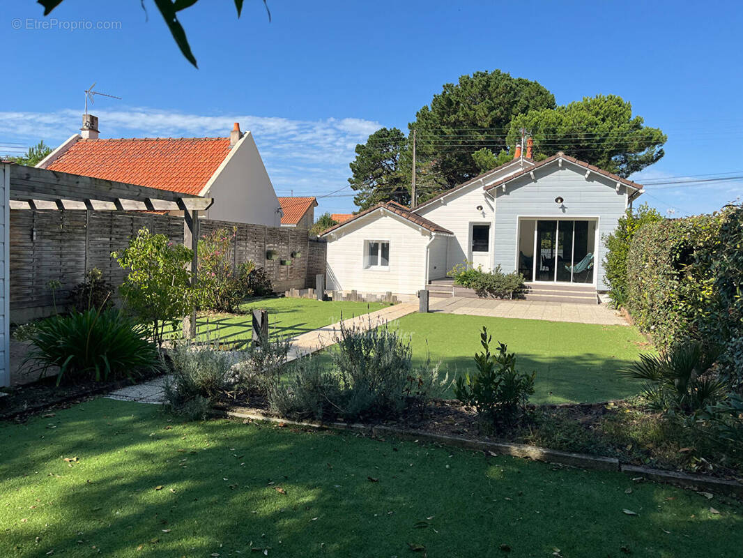 Maison à LA PLAINE-SUR-MER