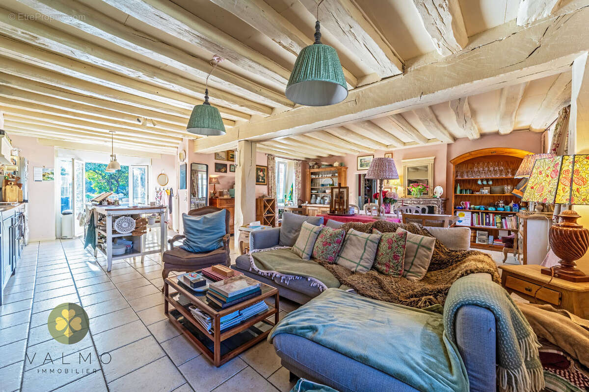 Maison à TACOIGNIERES