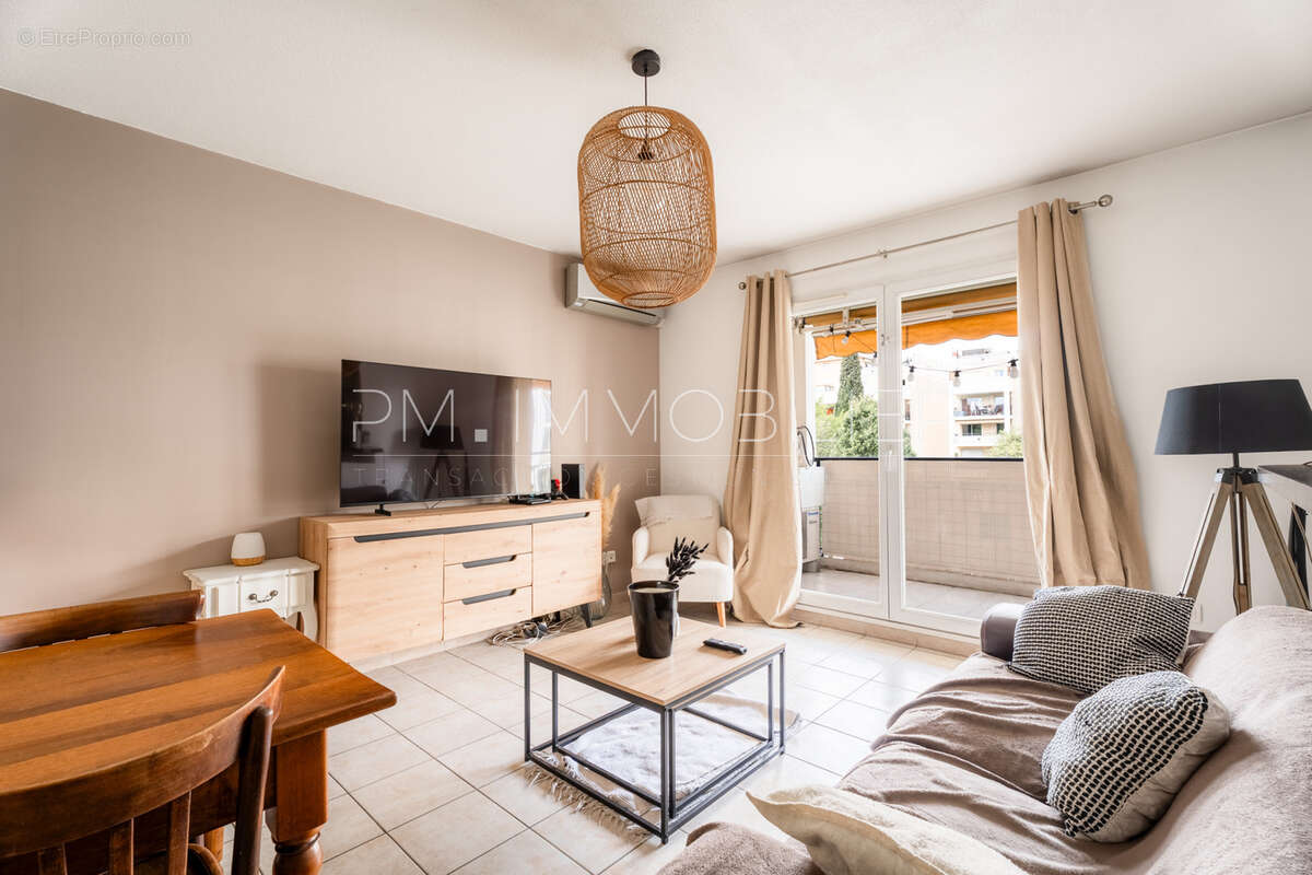 Appartement à MARSEILLE-11E