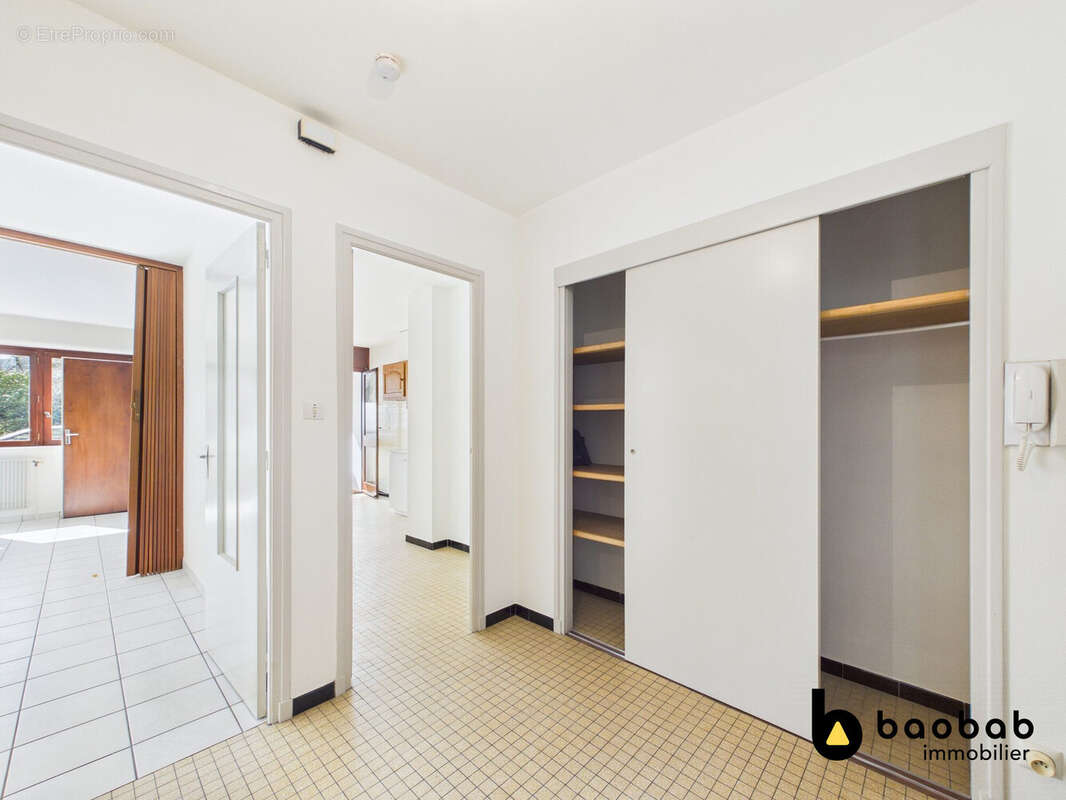 Appartement 47 m² à Chambery  - photo 4