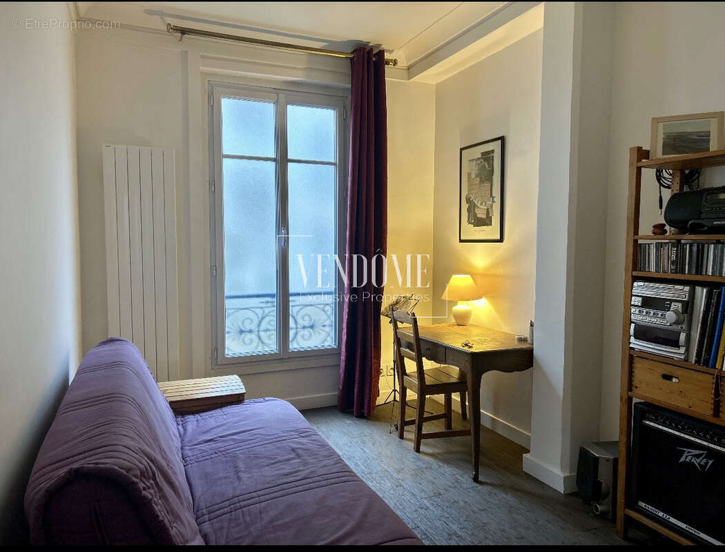 Appartement à CHARENTON-LE-PONT