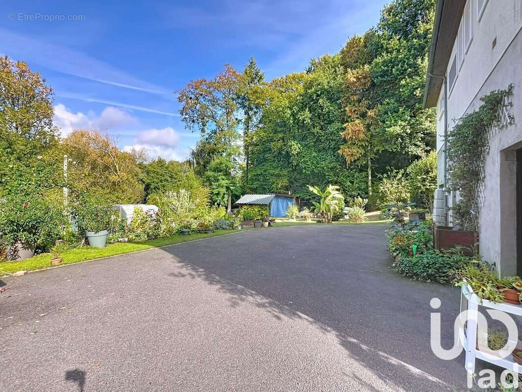 Photo 4 - Maison à VALLIERES-LES-GRANDES