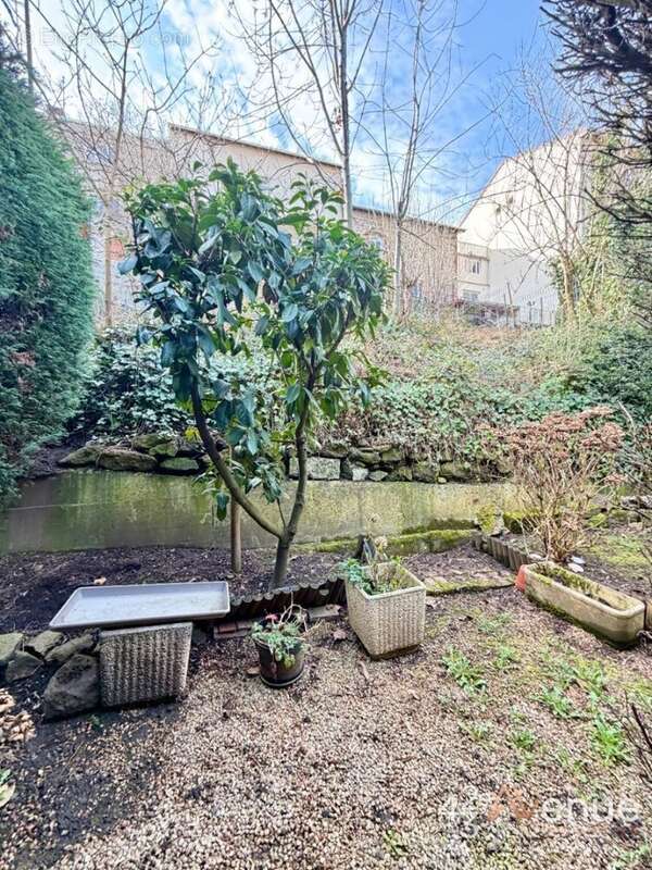 Appartement à SAINT-ETIENNE