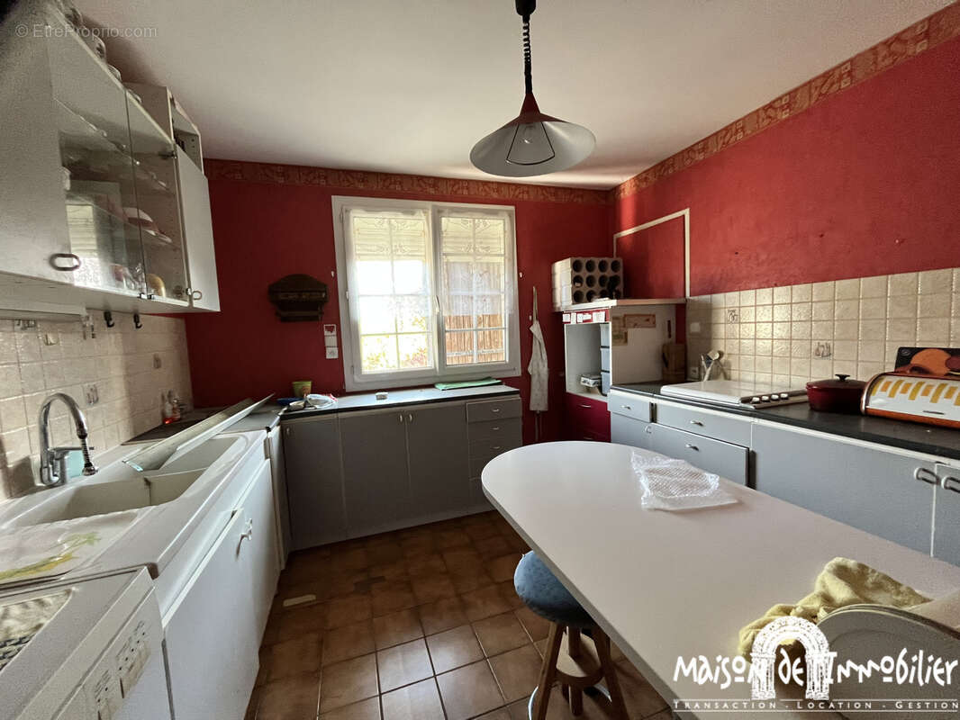 Maison à GENSAC-LA-PALLUE