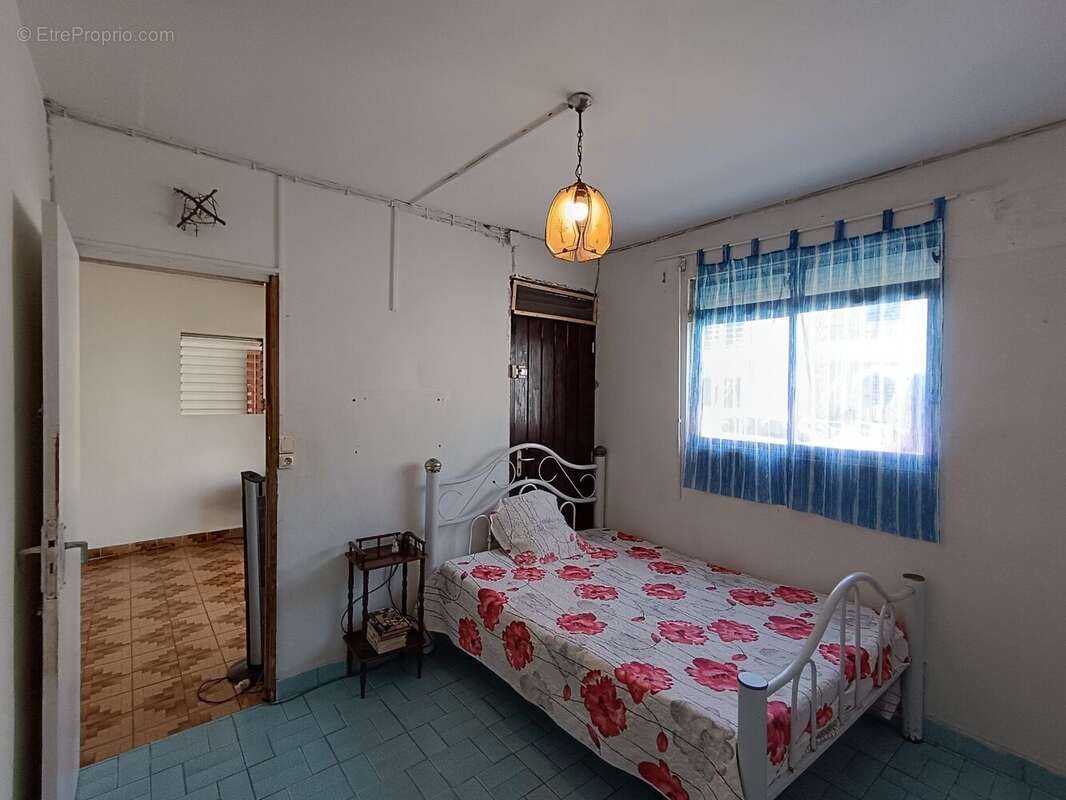 Maison 79 m² à Sainte-Anne  - photo 4