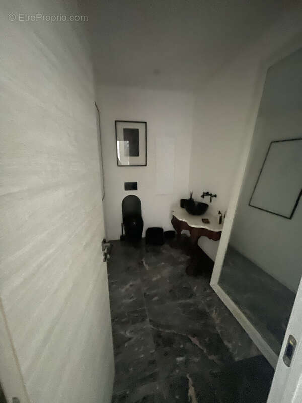 Superbe propriété fortifiée avec deux tours, un sauna et un spa dans la cour, située dans un magnifique villag - photo 24