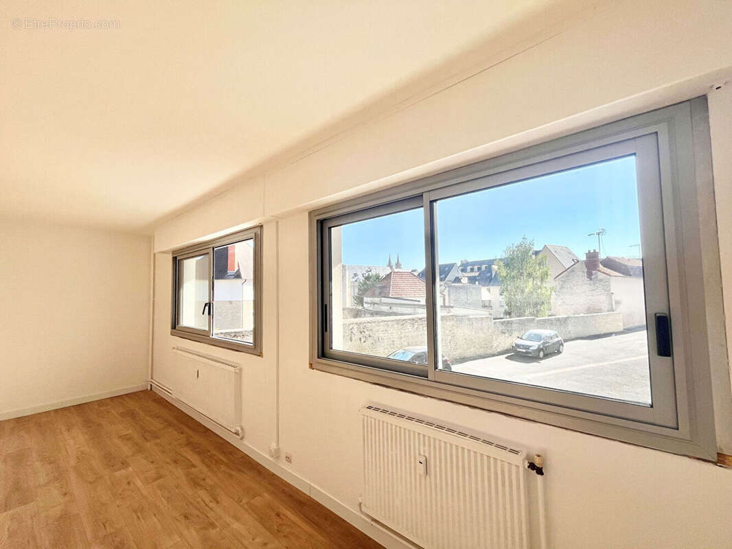 A VENDRE grand appartement Caen 4 pièce(s) 85 m2 - calme - sécurisé - proche centre ville - garage  fermé - cave - photo 4