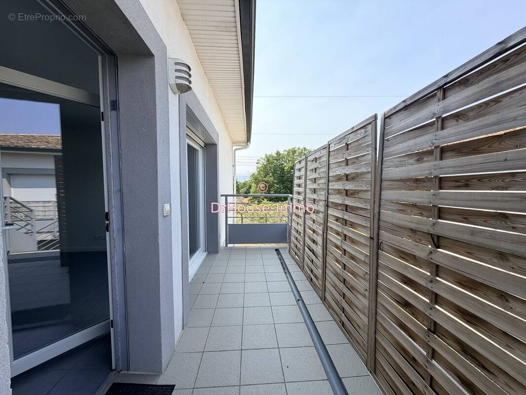 Appartement à YVRAC