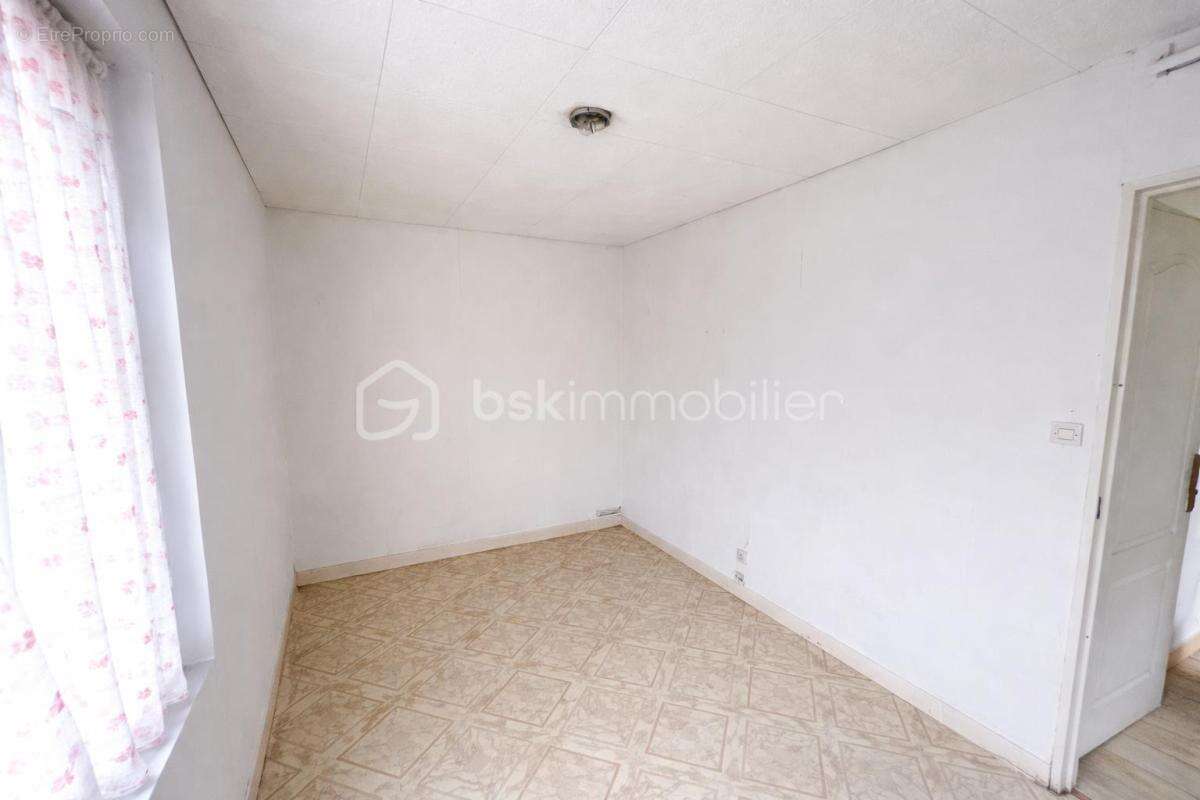 Appartement à CLICHY-SOUS-BOIS
