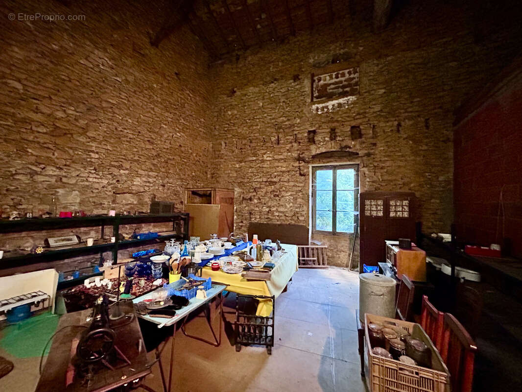 Maison à JARNIOUX
