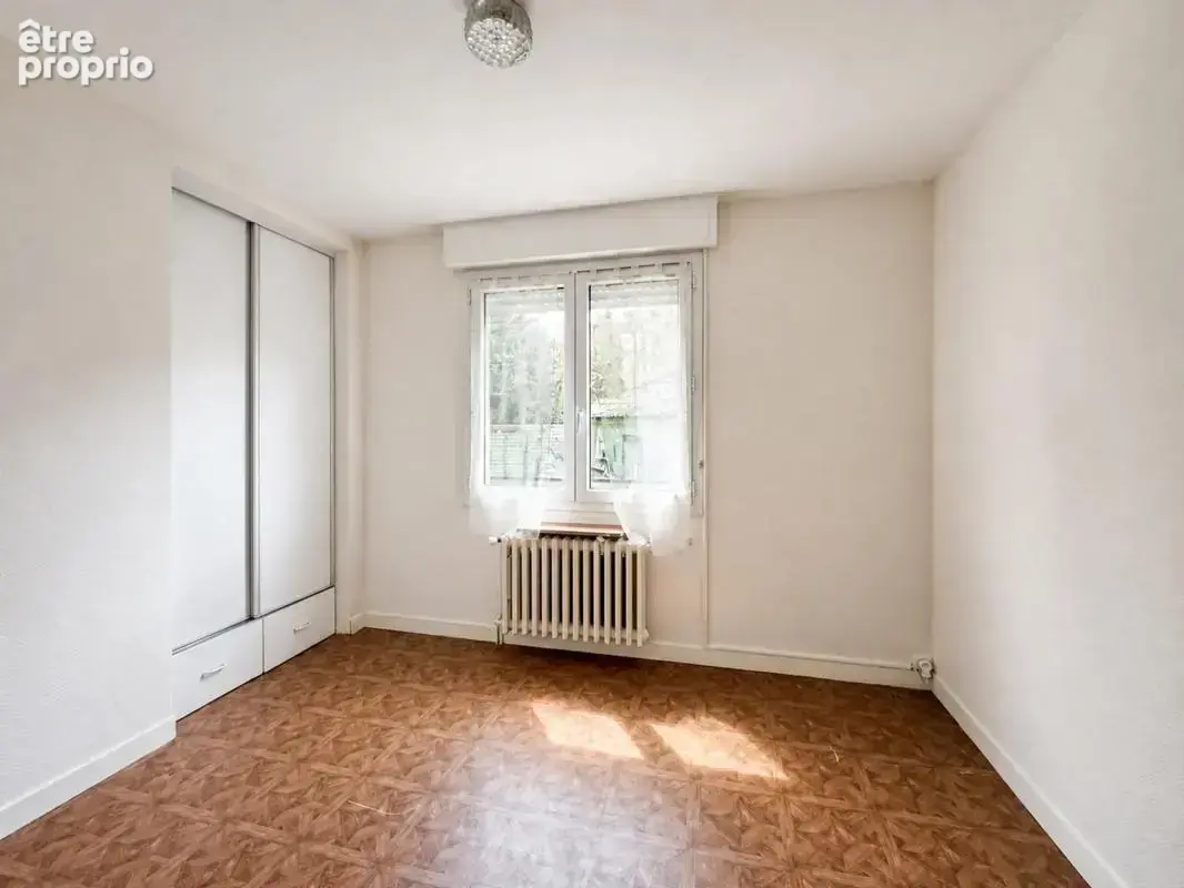 Maison de 6 pièces de 150 m² à Angers - photo 9