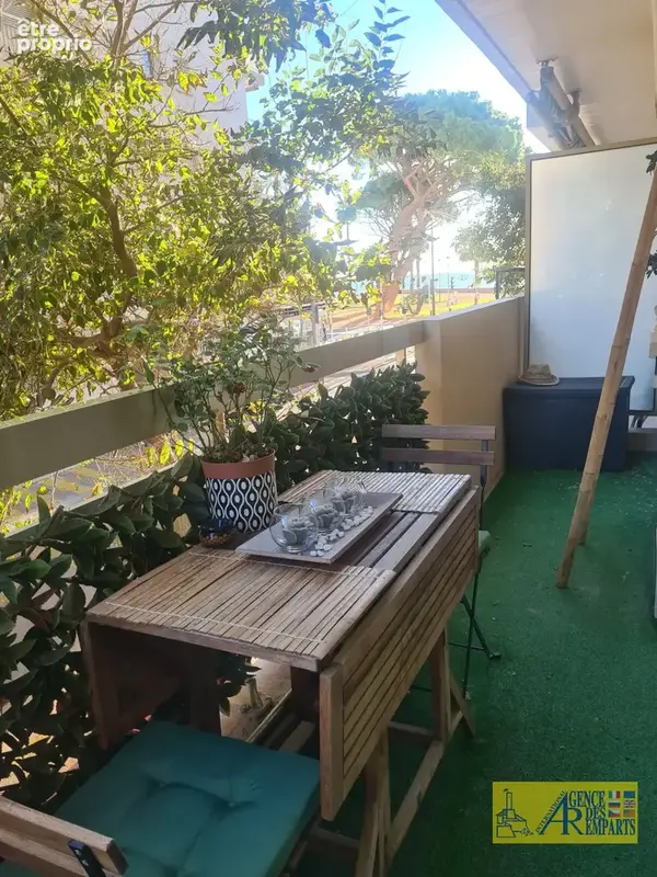 Beau studio avec coin nuit avec vue mer   Quartier Ponteil Antibes - photo 2
