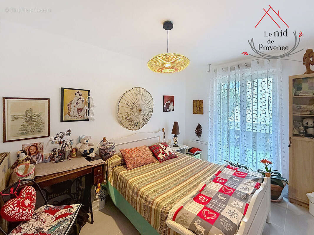 Appartement à L'ISLE-SUR-LA-SORGUE