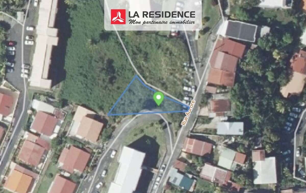 Terrain à FORT-DE-FRANCE