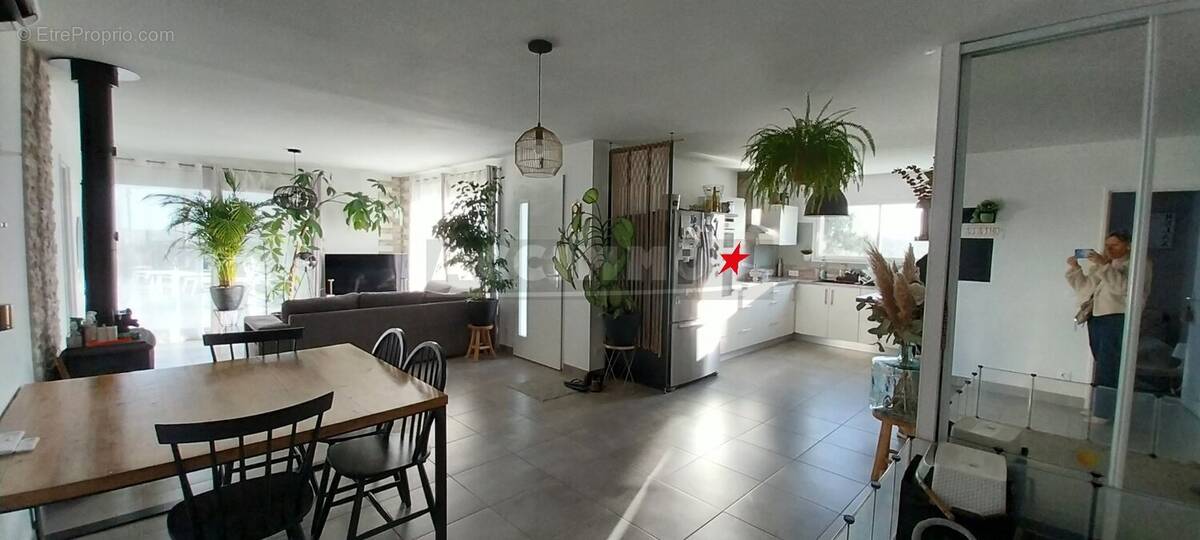 Maison à DREMIL-LAFAGE