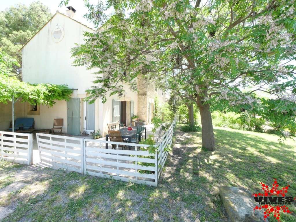 Ensemble immobilier de 2 maisons sur 3235 m2 de terrain - photo 18