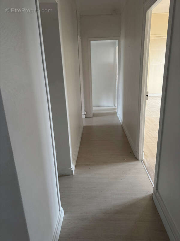 Appartement à LA COURNEUVE