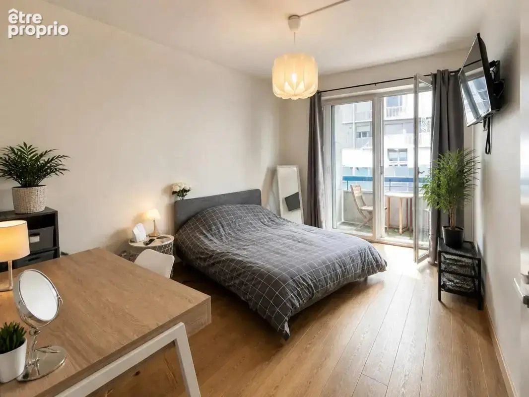Appartement de 5 pièces de 113 m² à Poitiers - photo 4