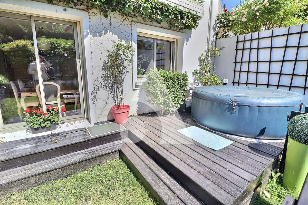 Maison familiale rare à Pontoise ? 5 chambres, suite parentale et sous-sol total - photo 2