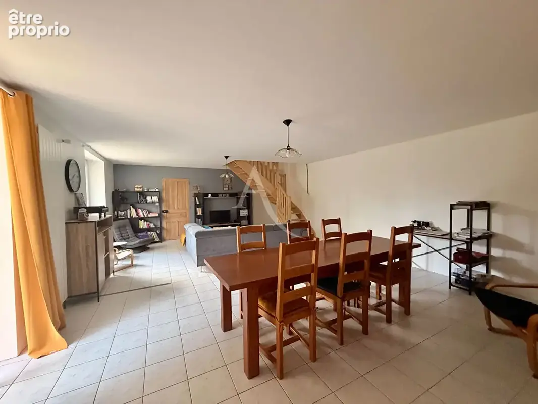 Maison en pierre sur 7 000 m² de terrain ? Un cadre privilégié à proximité de l'axe Nantes-Rennes - photo 4