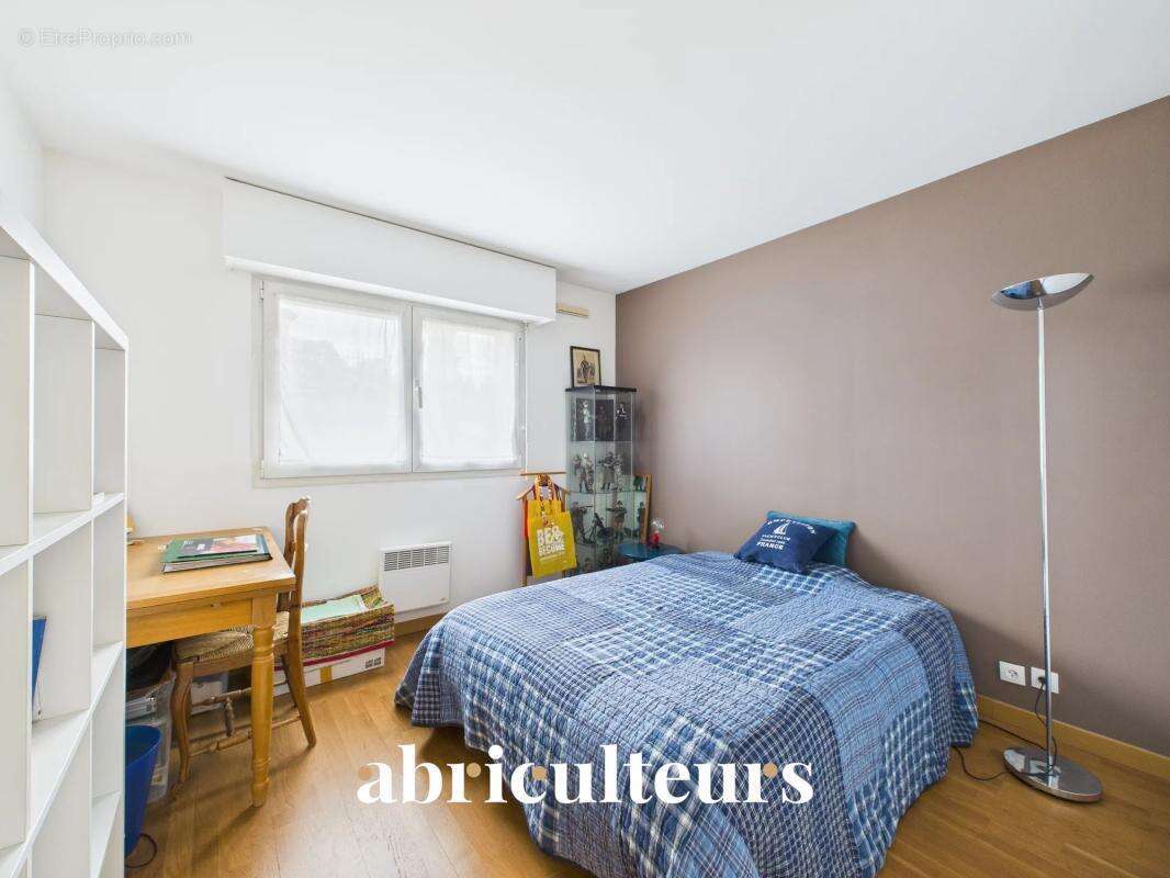 Appartement à LA CELLE-SAINT-CLOUD