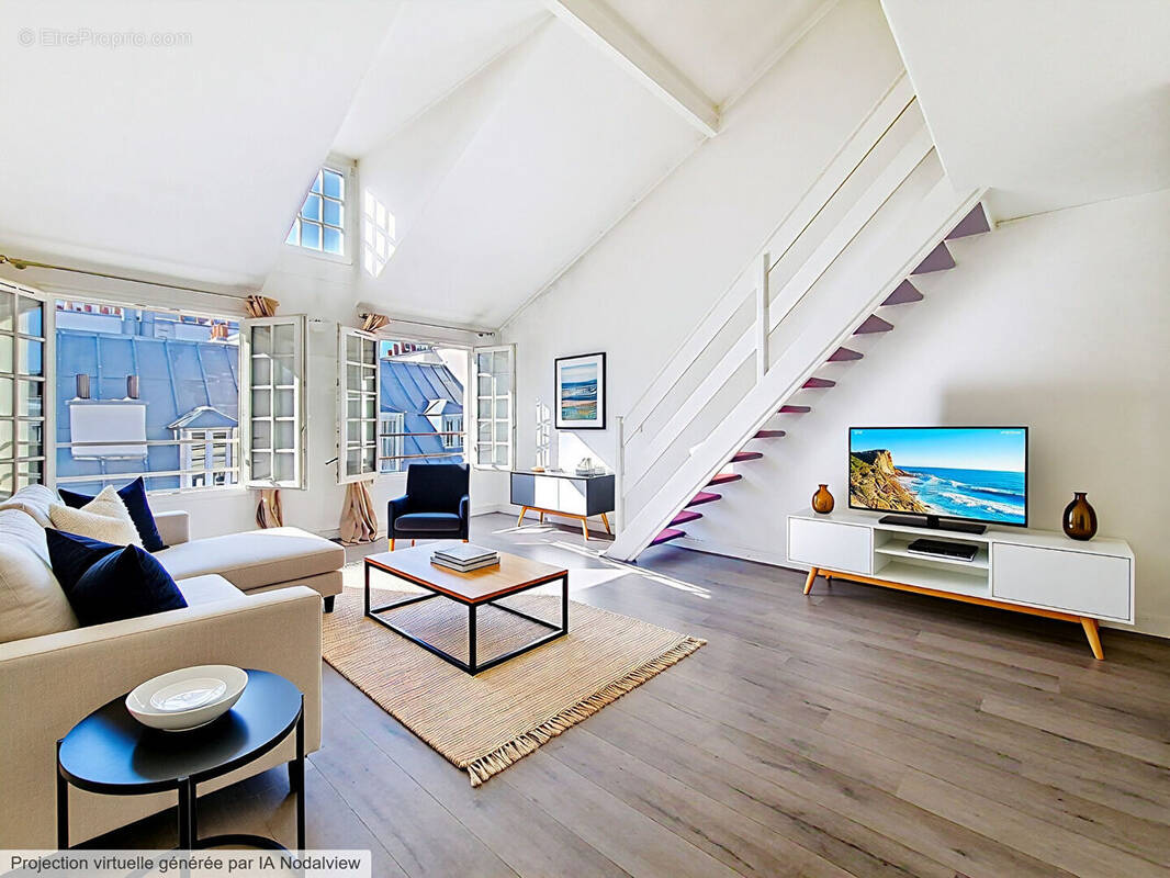 Appartement à PARIS-1E