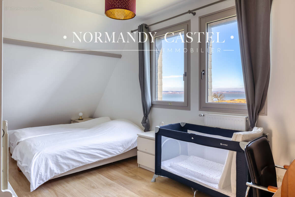 Maison à CRICQUEBOEUF