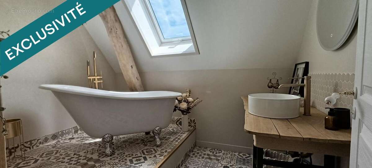Maison 181 m² à Huismes  - photo 6
