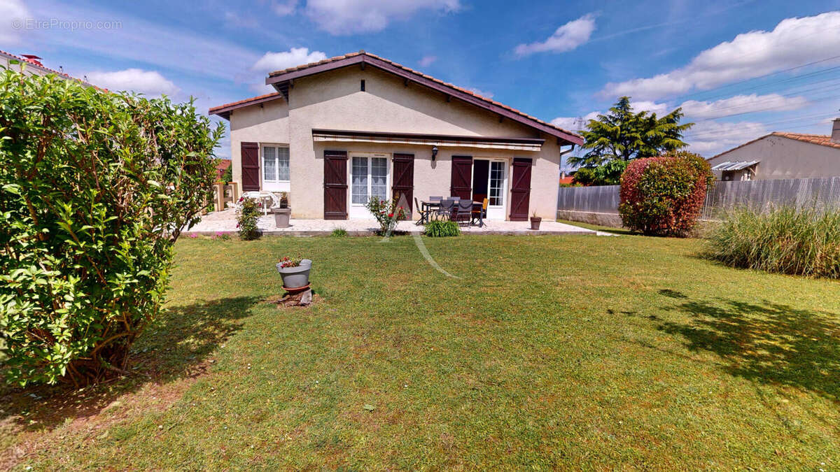 Maison à SAINT-ORENS-DE-GAMEVILLE
