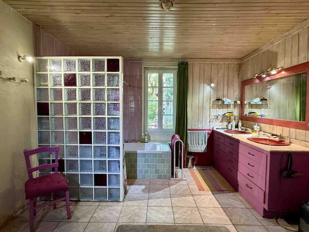 Maison à LE HOUGA