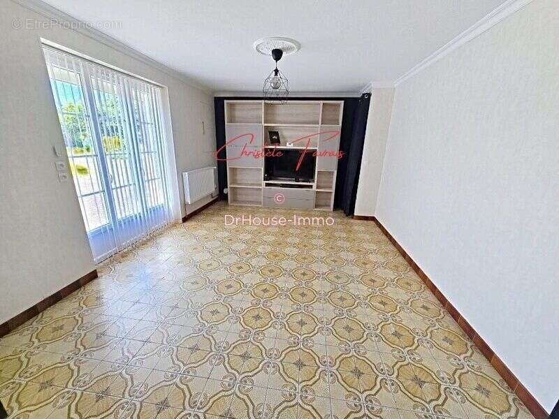 Maison à SAINT-ELLIER-DU-MAINE