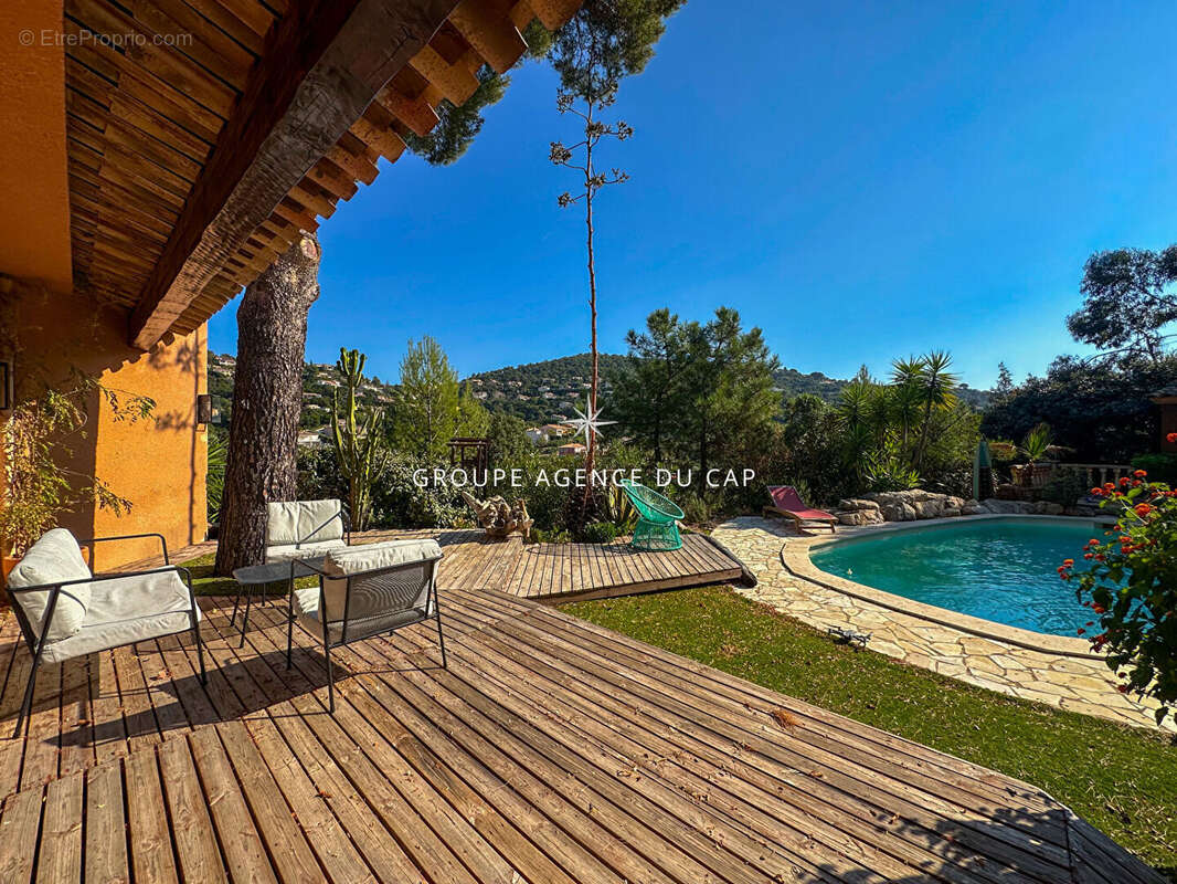 Maison à LES ISSAMBRES