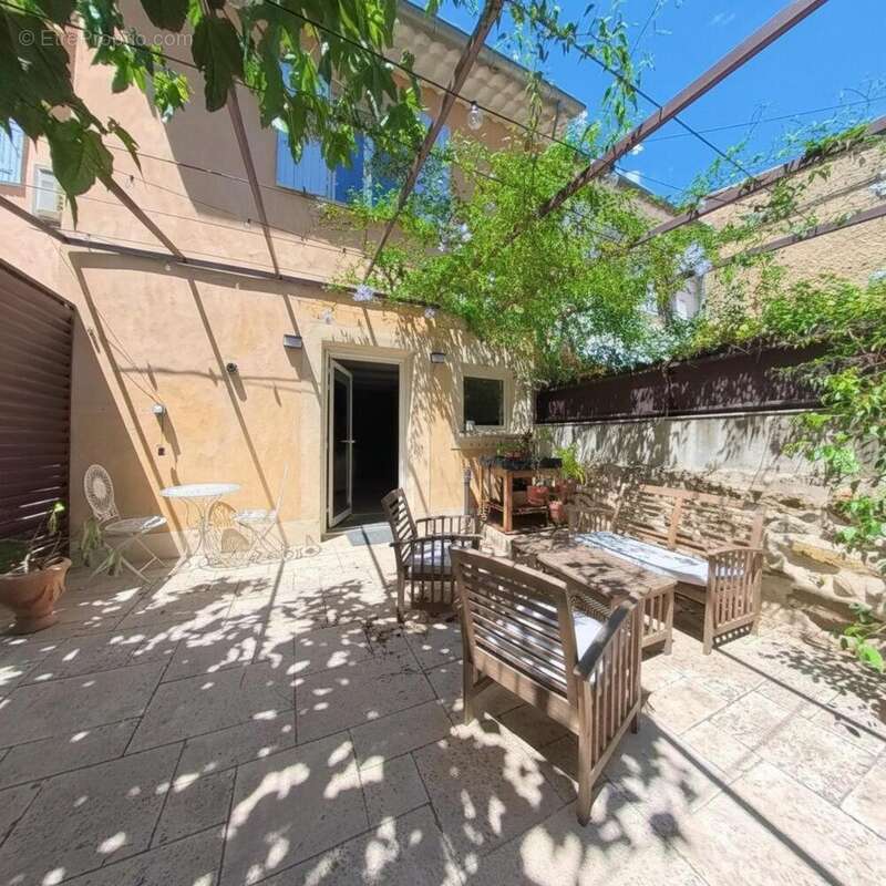 Photo 2 - Maison à SAINT-SATURNIN-LES-AVIGNON