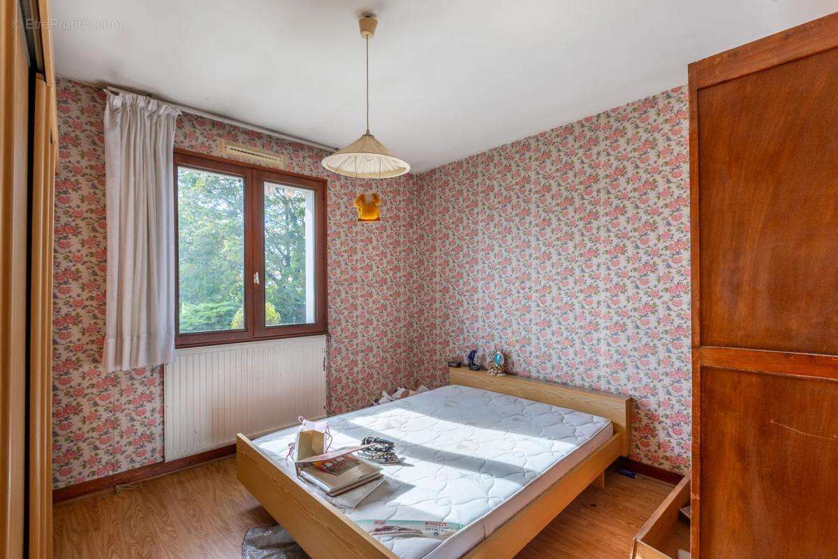 Maison à SAINT-BONNET-DE-MURE