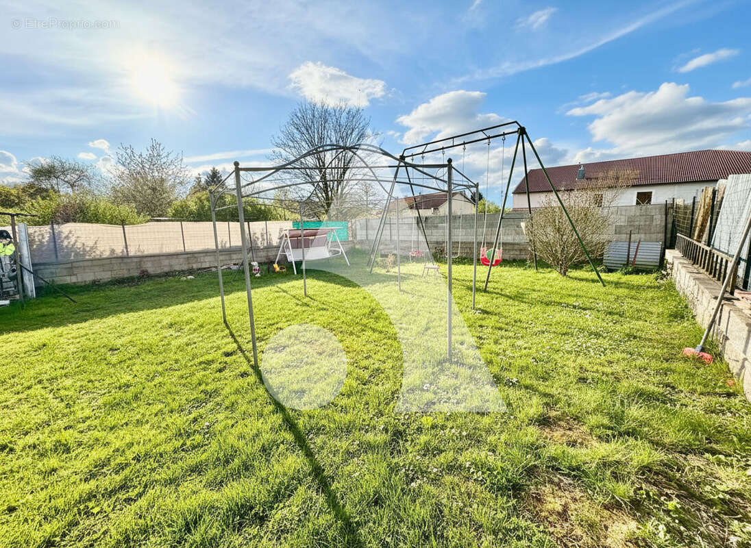 Maison à ABAINVILLE