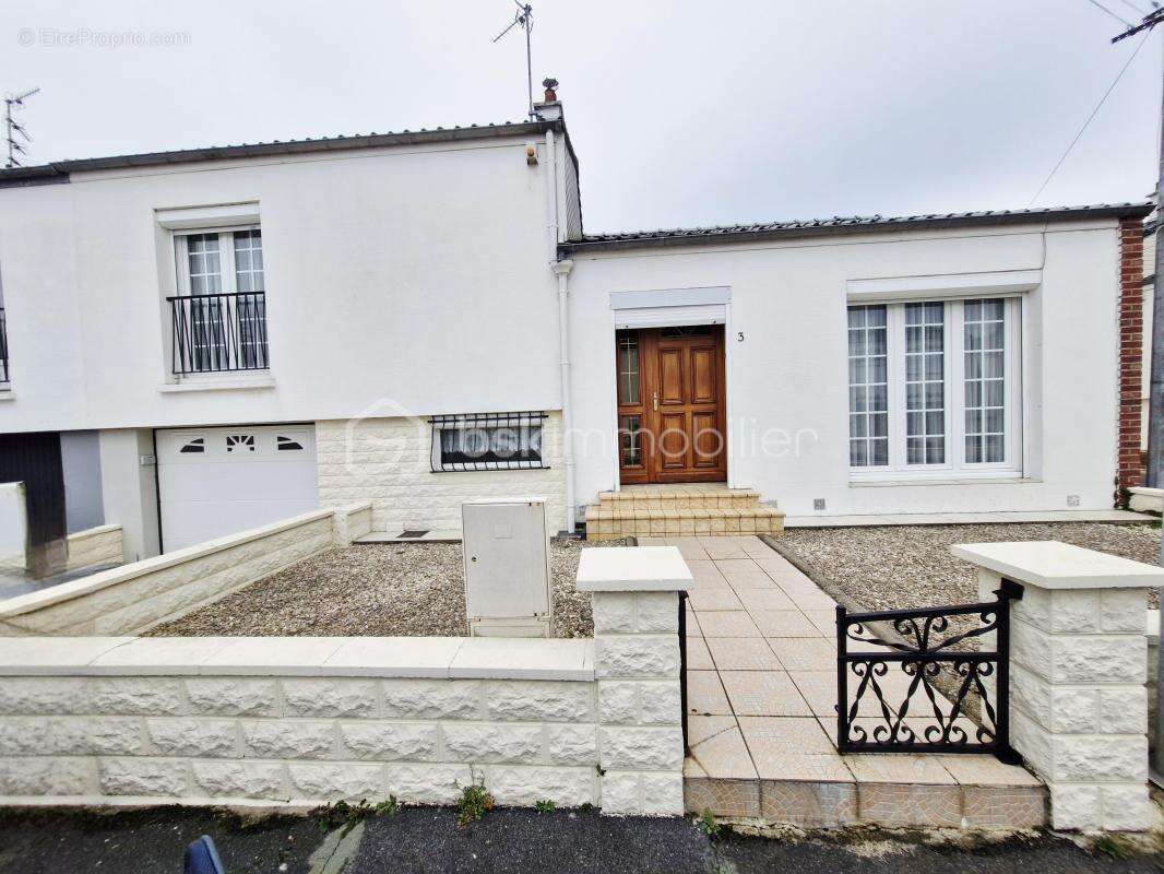 Maison à AVION