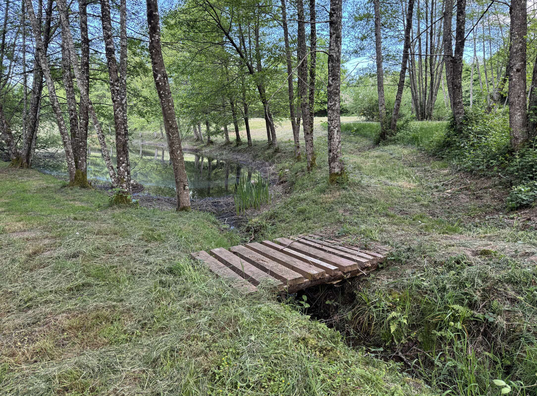 Terrain à LORMES